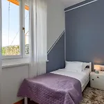 Roof זאדאר
