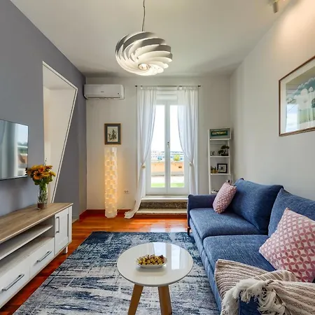 Roof Apartment